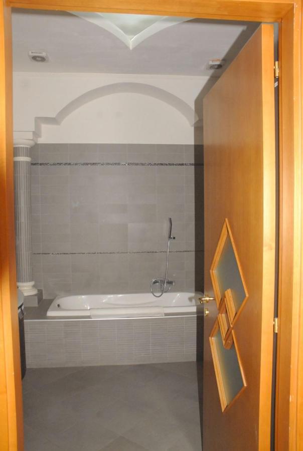 Apartment Appartamen Elisabeth Naples